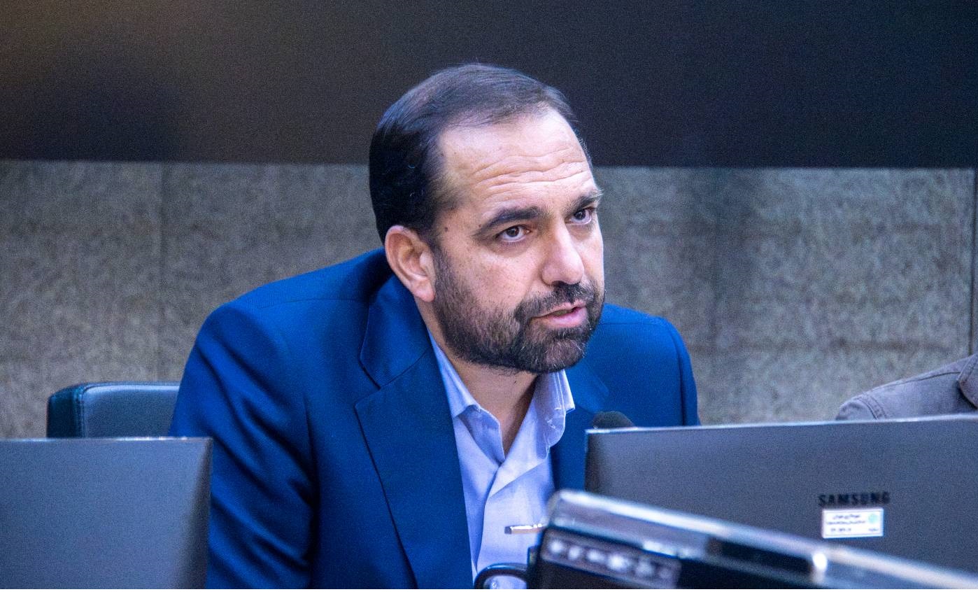 علوی: خطرناک‌ترین دشمن با کلیدِ خودی در را از درون باز می‌کند/ اتاق‌های فکر و وزارتخانه‌های رفاهی؛ کانون اصلی نفوذ شناختی